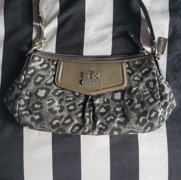 Coach Leopard print bag. - Picture 2 of 5